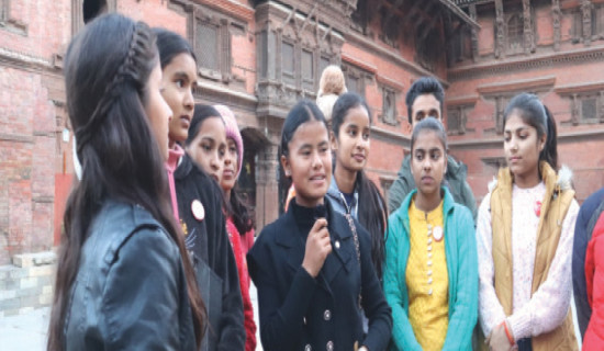 कर्णालीका विद्यार्थीको काठमाडौँ घुमघाम