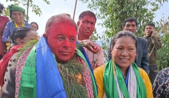 लिखुतामाकोसीको अध्यक्षमा काँग्रेस र उपाध्यक्षमा एमाले विजयी