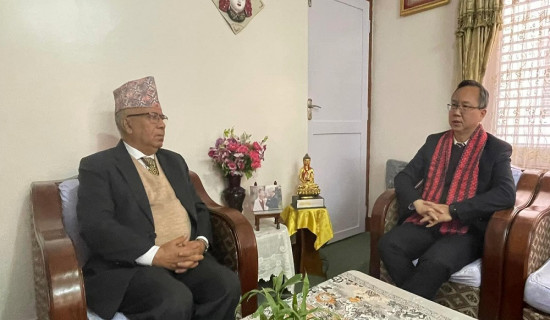 अध्यक्ष नेपाल र चिनियाँ राजदूतबीच भेट