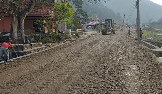 छिम्केश्वरी पर्यटन मार्ग कालोपत्रे हुँदै