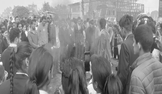 स्ववियु चुनाव रोकिएपछि आन्दोलन