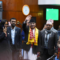 प्रधानमन्त्री प्रचण्डलाई विश्वासको मत
