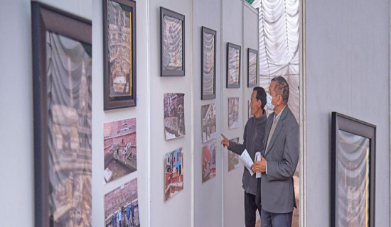 तस्बिरमा सीमित हुँदैछन् उपत्यकाका हिति