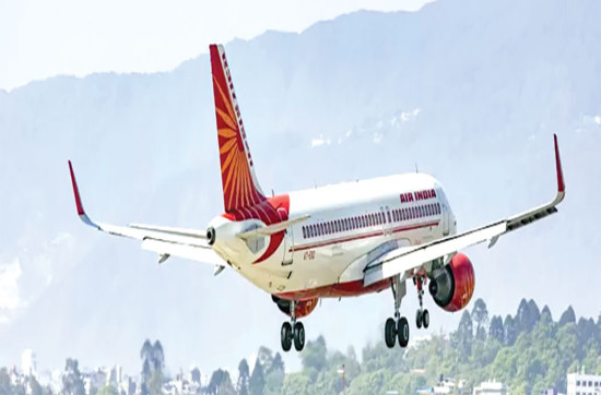 एयर इन्डियाका चालक दललाई प्रतिबन्ध
