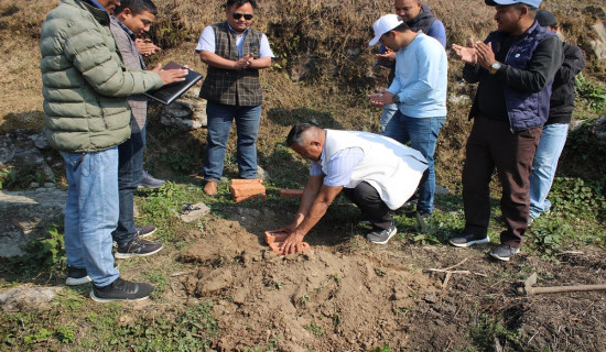 विकट झार्लाङमा खानेपानीको शिलान्यास