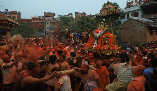 भैरव र भद्रकालीको रथ जुधाइयो