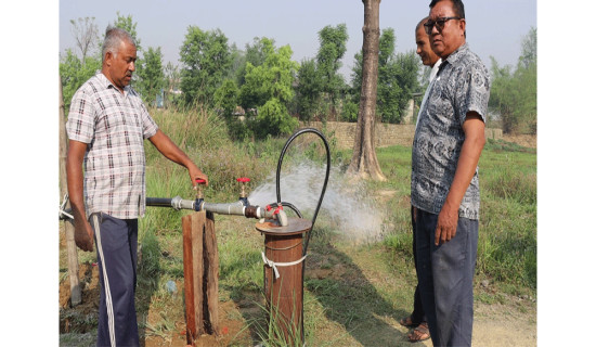 बोरिङ गाडेपछि  पिउने पानी सहज