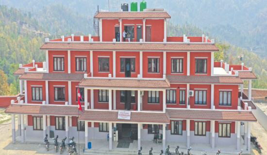 गाउँगाउँमा ‘सिंहदरबार’