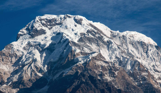 एक आरोहीको मृत्यु, एकको जीवितै उद्धार