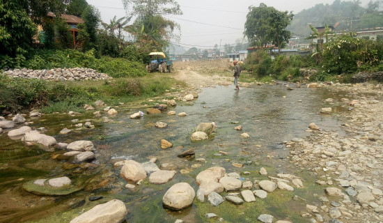 अरौदीखोलामा पुल निर्माणको माग