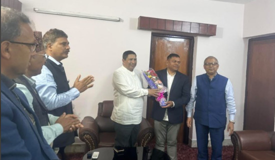 भ्रष्टाचार र कमिसनको जालो तोड्नेछु : उपप्रधानमन्त्री श्रेष्ठ
