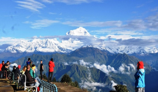 पाँच महिनामा भित्रिए चार लाखभन्दा बढी पर्यटक