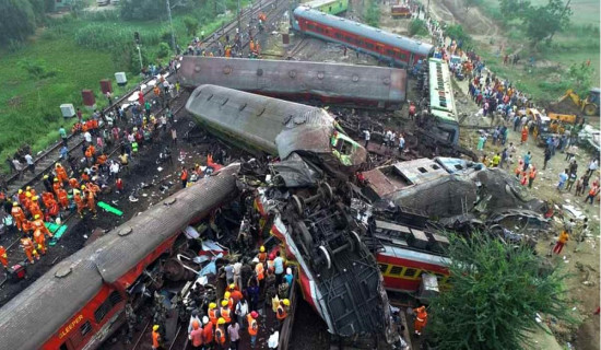 भारतमा रेल दुर्घटना भएको ५१ घण्टापछि सेवा पुनः सञ्चालनमा