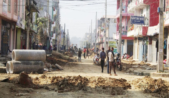 कोहलपुरका  सडक विस्तार कार्य सुरु