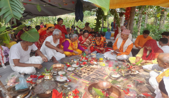 पानी पार्न नवलपुरमा इन्द्रको पूजापाठ