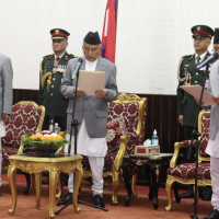 प्रधानन्यायाधीश कार्कीद्वारा पद तथा गोपनीयताको शपथ