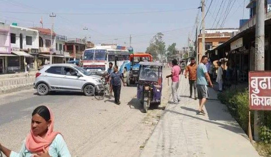 सडक निर्माणका लागि सडक जाम