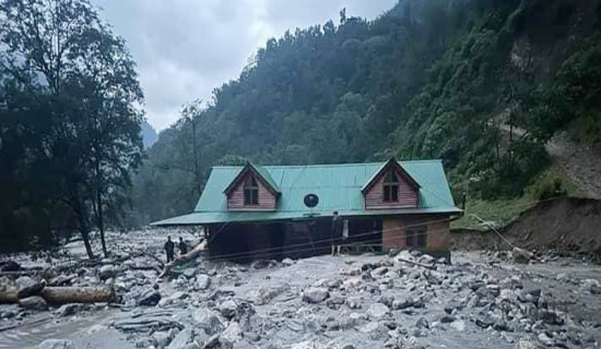 पहिरोमा पुरिएर बेपत्ता एकको शव फेला