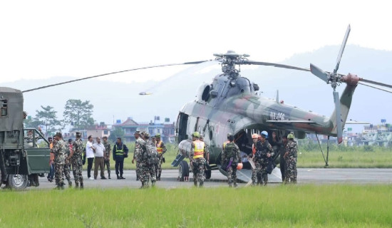 थासाङ क्षेत्रमा हराएको विमान खोज्दै सेनाको हेलिकोप्टर