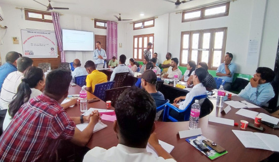 चिकित्सक र स्वास्थ्यकर्मीलाई सर्पदंश व्यवस्थापन तालिम